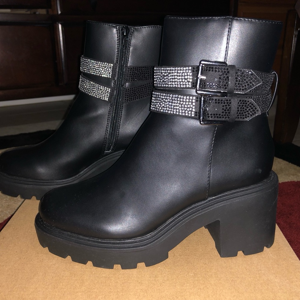 Steve Madden North Black Multi ankle boots. New in box. Never worn.
